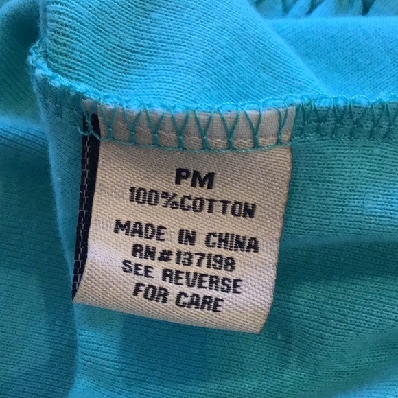 Sleeveless Green Tee. - Picture 7 of 8